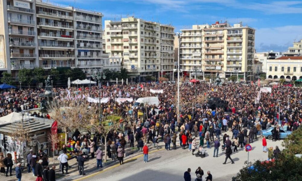 Τέμπη-Πάτρα: Περισσότεροι από 30.000 χιλιάδες άνθρωποι βγήκαν στους δρόμους