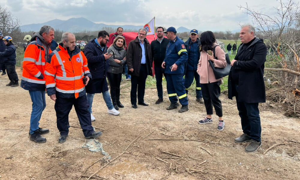 ΠΑΣΟΚ Τέμπη κλιμάκιο