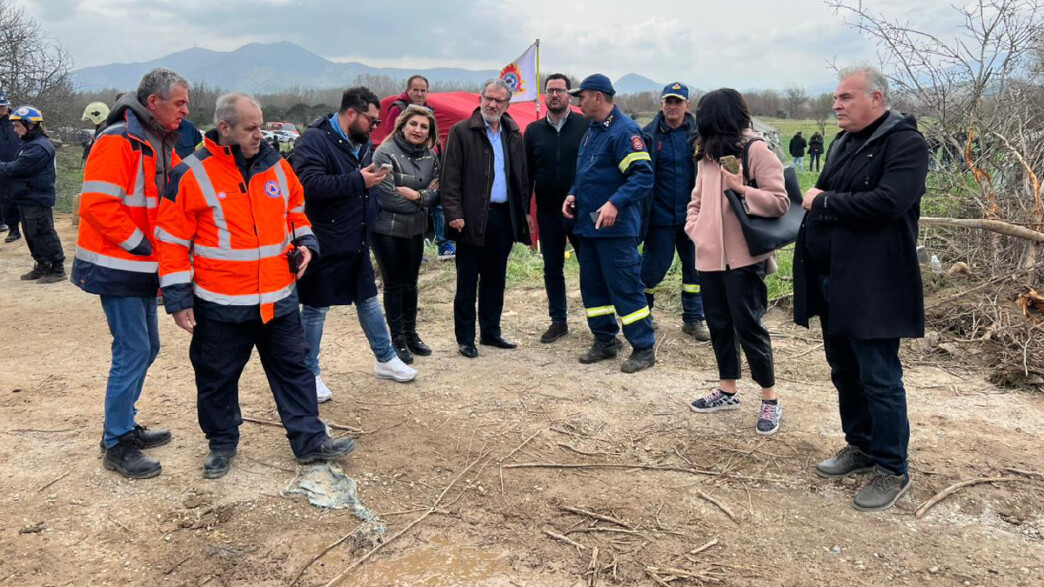ΠΑΣΟΚ Τέμπη κλιμάκιο