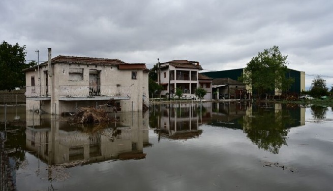 Ξεκίνησαν οι πρώτες αποζημιώσεις στους πληγέντες από τις πλημμύρες στη Θεσσαλία