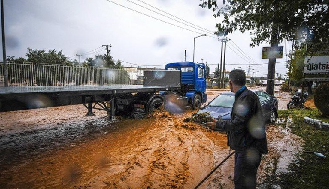 Νέο έκτακτο δελτίο καιρού: Πού θα χτυπήσει η κακοκαιρία τις επόμενες ώρες