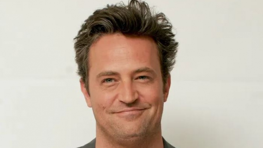 Ο Matthew Perry βρέθηκε από τον βοηθό του