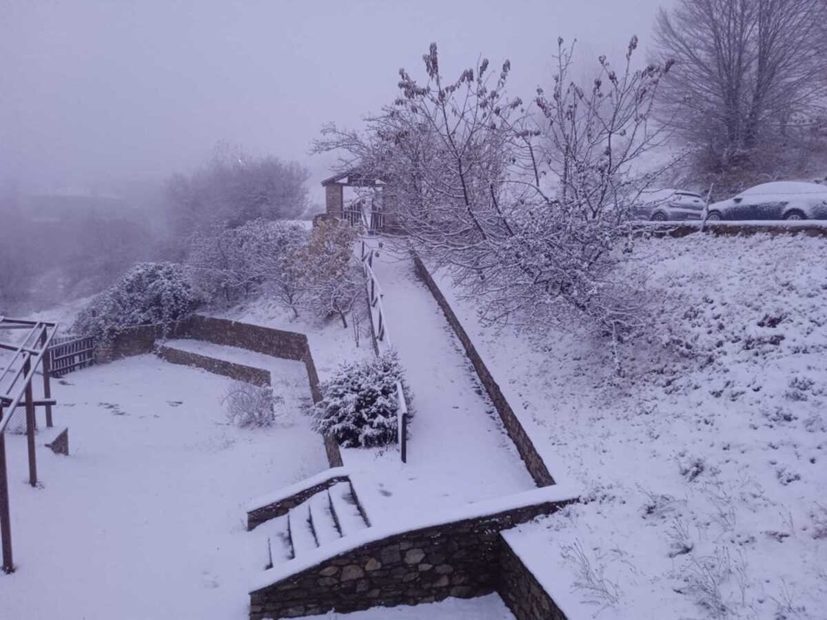 Χειμώνας με βροχές, ανέμους και χιόνια το σκηνικό του καιρού από το Σάββατο 25/11