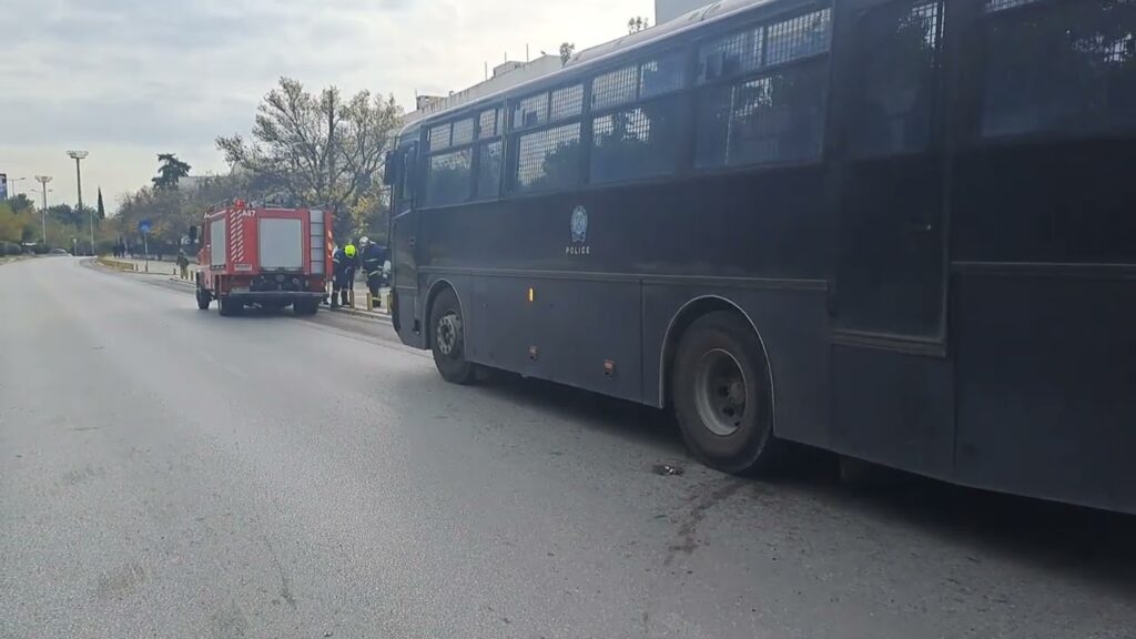 Συγκρούσεις με τις δυνάμεις των ΜΑΤ στην Πατησίων