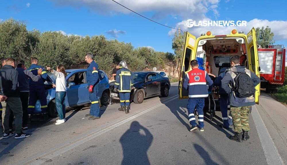 Κρήτη: Καραμπόλα τριών οχημάτων – Εγκλωβίστηκε ένα άτομο