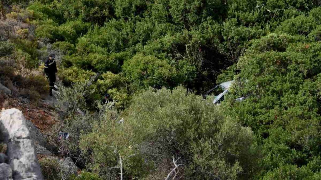 Κρήτη: Αυτοκίνητο έπεσε σε χαράδρα 100 μέτρων στα Χανιά