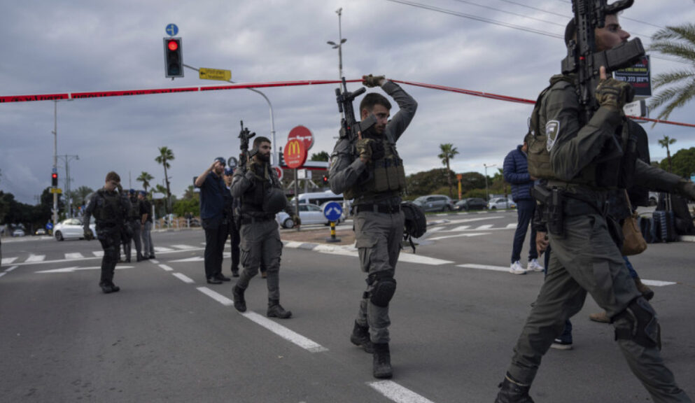 Τελ Αβίβ: Μια νεκρή γυναίκα και 17 τραυματίες - Δείτε τα βίντεο