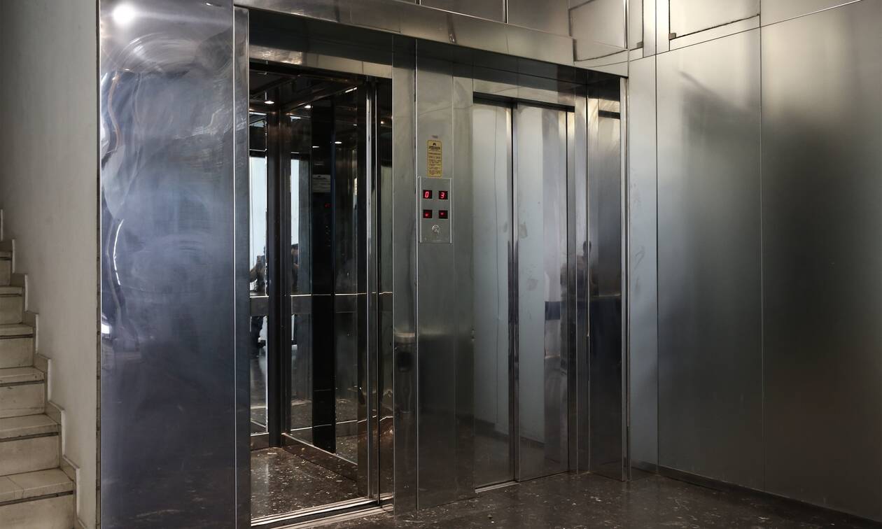 Άγιος Παντελεήμονας: Δράκος επιτήθεται σε ανήλικα κορίτσια μέσα σε ασανσέρ