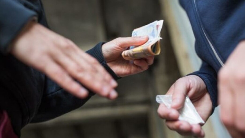 Αστυνομικός κατηγορείται για διακίνηση ναρκωτικών στη Θεσσαλονίκη
