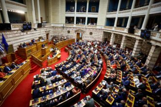 Βουλή: Απορρίφθηκε η πρόταση δυσπιστίας με 159 κατά και 141 υπέρ