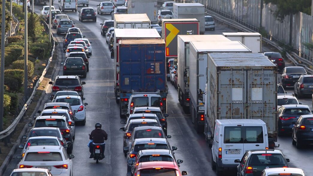 Μποτιλιάρισμα λόγω δύο τροχαίων στον Κηφισό