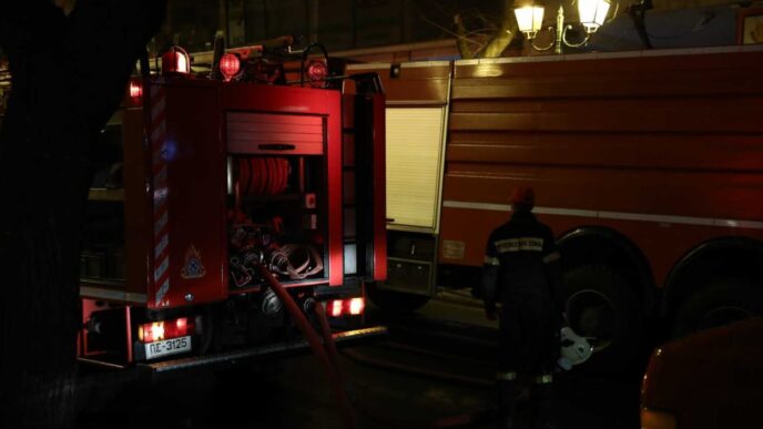 Θεσσαλονίκη: Δύο πυρκαγιές σε οχήματα μέσα σε λίγη ώρα