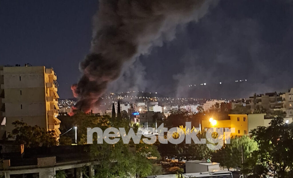 Alert! Φωτιά σε αντιπροσωπεία αυτοκινήτων στους Αγίους Αναργύρους 