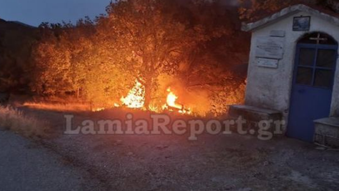 Φθιώτιδα: Αυτοκίνητο έφυγε σε γκρεμό