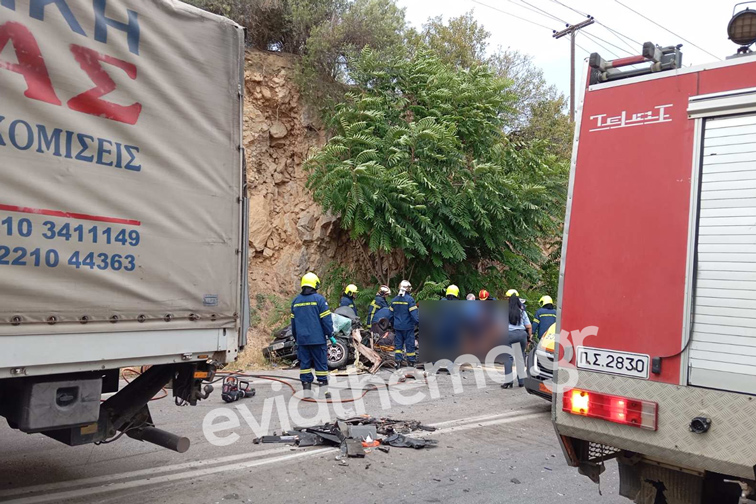 Σοκ στην Εύβοια: Θανατηφόρο τροχαίο με δύο νεκρούς και δύο τραυματίες