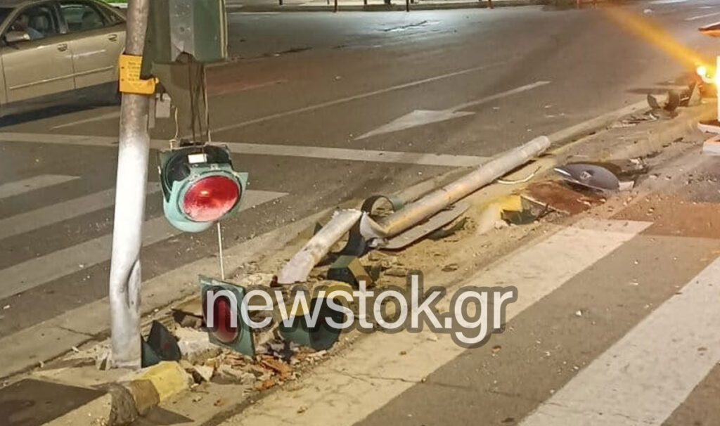 Τροχαίο ατύχημα στη Βάρκιζα 