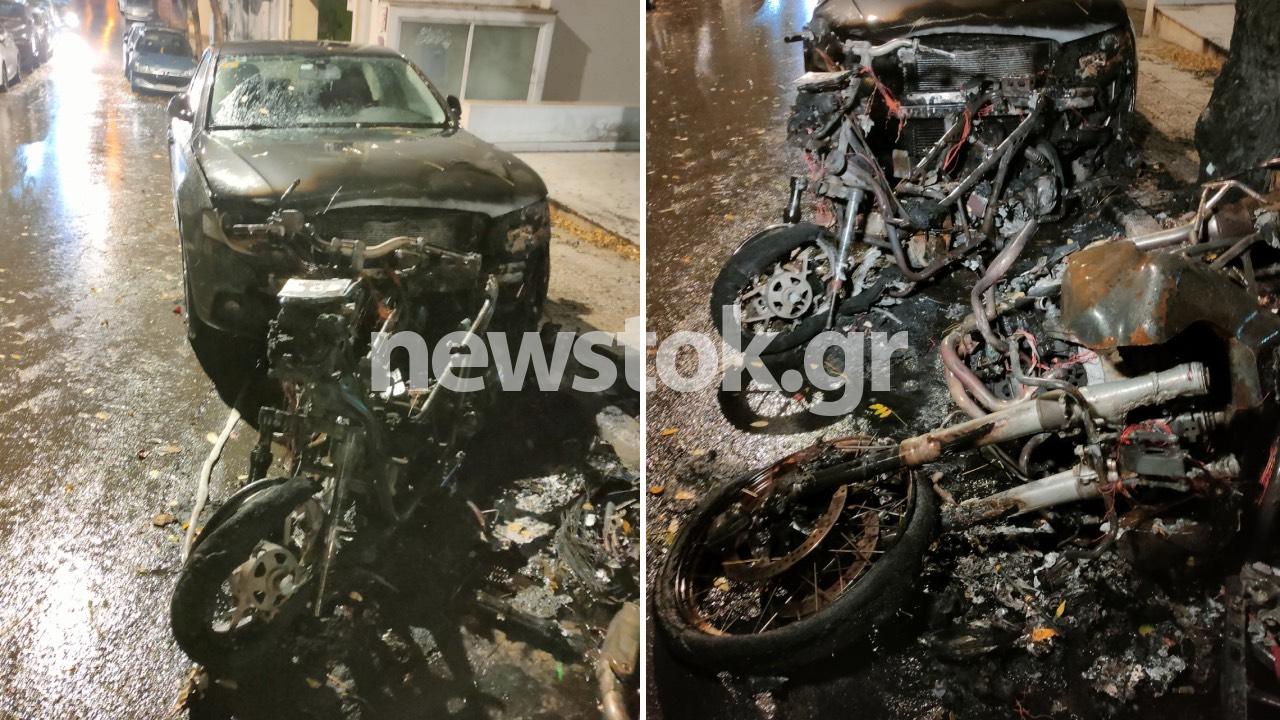 Κολωνάκι: Κάηκαν οχήματα και μηχανές τα ξημερώματα (Εικόνες)