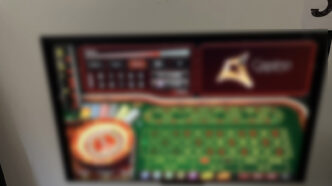 Έφοδος της ΕΛΑΣ σε κατάστημα με παράνομα τυχερά παιχνίδια - Πέντε συλλήψεις