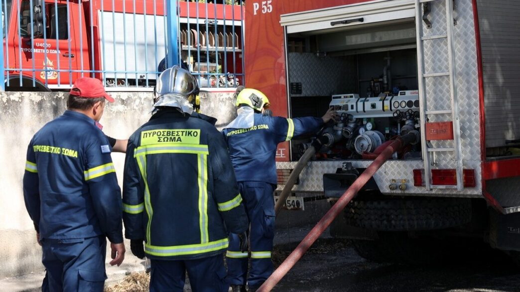 Φωτιά σε αντιπροσωπεία αυτοκινήτων στη Λήμνο