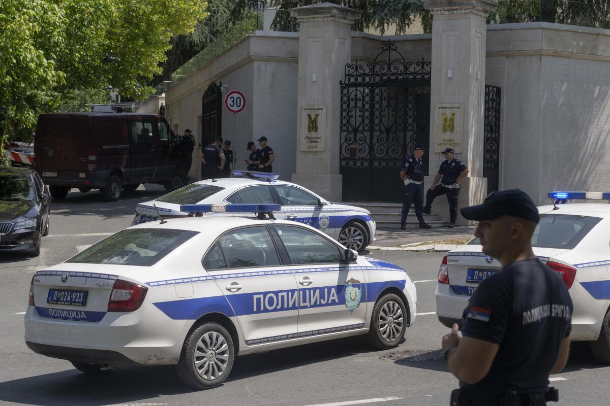 Καθίζηση σε εργοτάξιο στη Σερβία: Ένας αγνοούμενος, τρεις τραυματίες