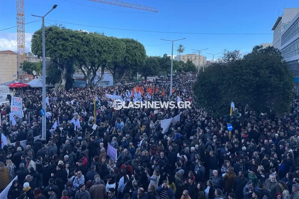 Τέμπη: Μαζικό συλλαλητήριο στα Χανιά