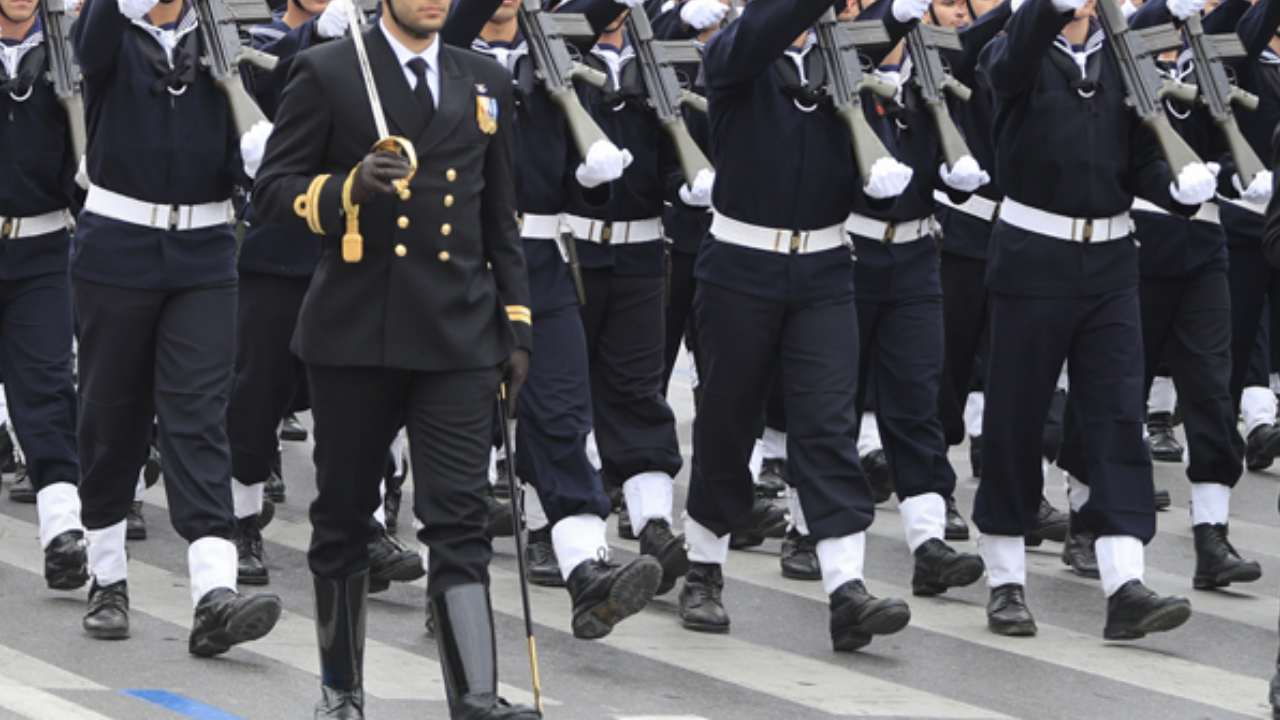 Υπαξιωματικοί του Ναυτικού-Παρέλαση