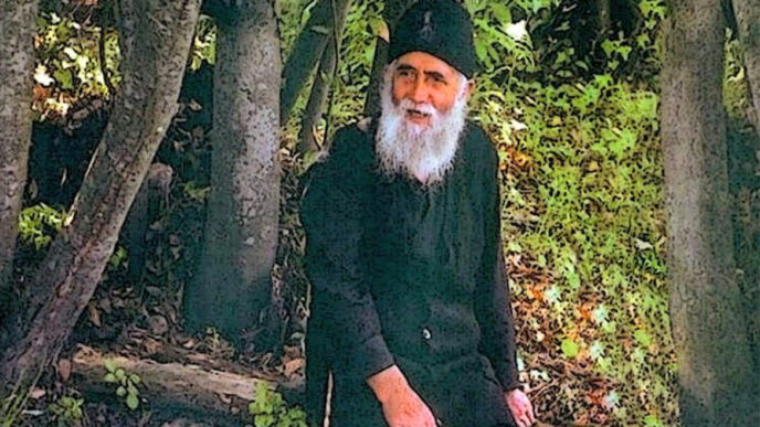 Ο εν ζωή Αρχιεπίσκοπος που συνάντησε τον Άγιο Παΐσιο