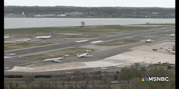 ΗΠΑ: Σύγκρουση αεροσκαφών της American Airlines στο Εθνικό Αεροδρόμιο Ρίγκαν