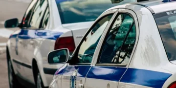 Μαχαίρωσε συνάδελφό του με χαρτοκόπτη στα Χανιά