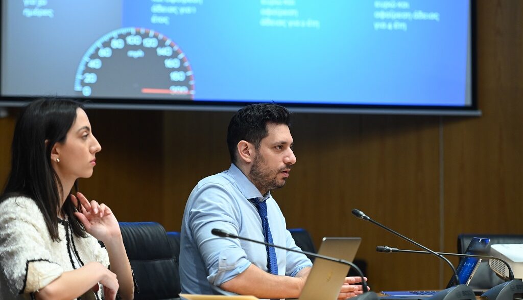 Συνάντηση Κωνσταντίνου Κυρανάκη με συλλόγους γονέων θυμάτων από τροχαία