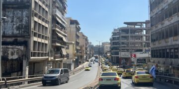 ΑΠΕΡΓΙΑ ΤΑΞΙ: Ξεκίνησε η πορεία προς το υπουργείο μεταφορών (ΕΙΚΟΝΕΣ – ΒΙΝΤΕΟ)