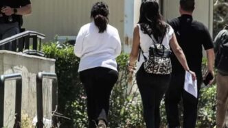 Ελεύθερη η 38χρονη δημοσιογράφος
