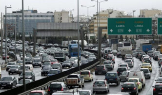 Στο στόχαστρο της ΑΑΔΕ χιλιάδες οχήματα με παραβάσεις