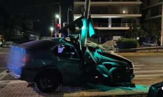 Σοβαρό τροχαίο στην παραλιακή με τέσσερις τραυματίες