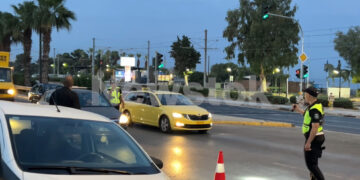 Μπλόκο της Τροχαίας στην Ποσειδώνος: 30 Παραβάσεις – 2 Μεθυσμένοι στο Αυτόφωρο!
