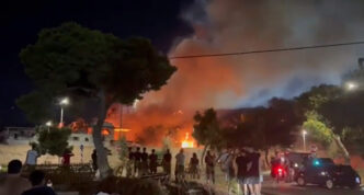 φωτιά σε χώρο με σκάφη στη Γλυφάδα