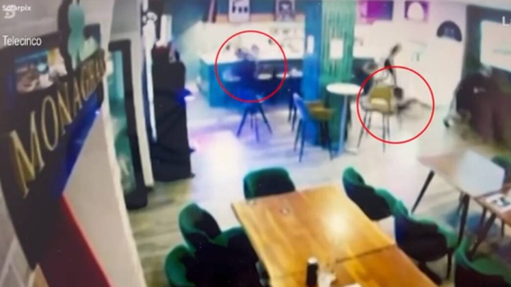 Η στιγμή της εν ψυχρώ εκτέλεσης γκάνγκστερ σε γεμάτη παμπ στην Ισπανία