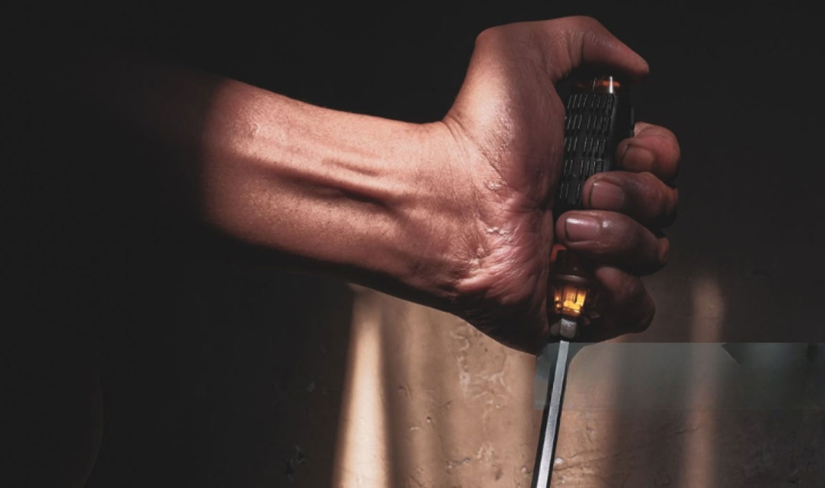 Επίθεση με κατσαβίδι