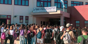 Μεσολόγγι: Στρατιωτικός σκοτώθηκε σε τροχαίο την ώρα που έδινε πανελλήνιες ο γιος του