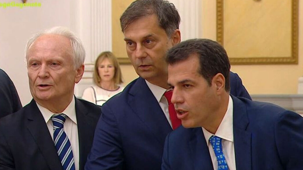 Ορκίστηκε ο Θάνος Πλεύρης και οι νέοι υφυπουργοί