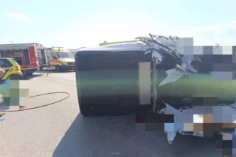 Νεκροί πατέρας και γιος σε τροχαίο δυστύχημα