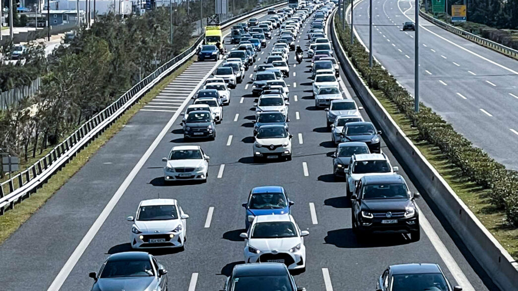 Τροχαίο ατύχημα στην Αττική Οδό