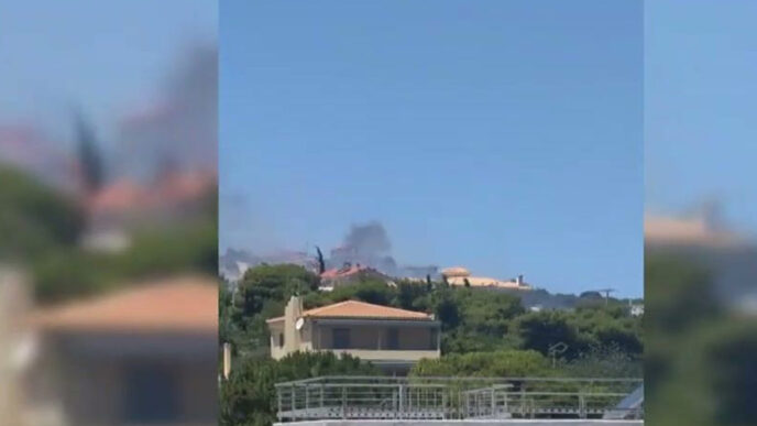 Φωτιά στο Κορωπί