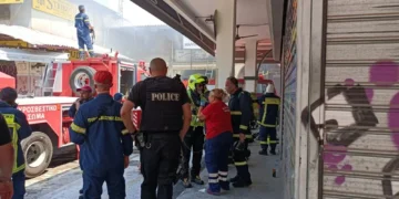  Θεσσαλονίκη: Μεγάλη φωτιά σε κατάστημα στην αγορά Καπάνι 