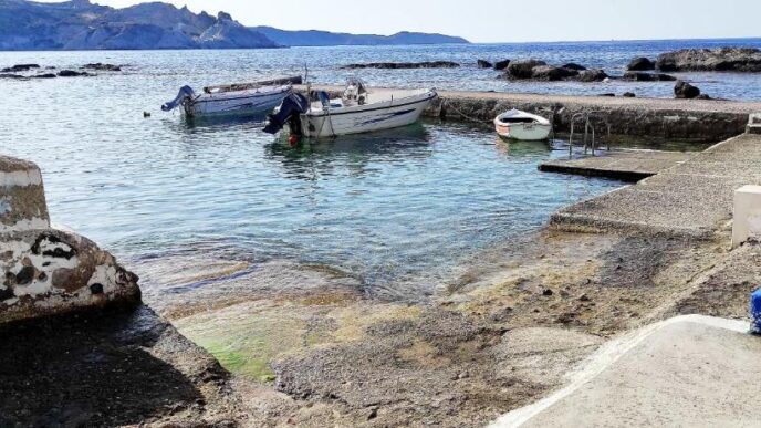 Ερμιόνη: Νεκρός 52χρονος οδηγός – Το αυτοκίνητό του έπεσε στο λιμάνι