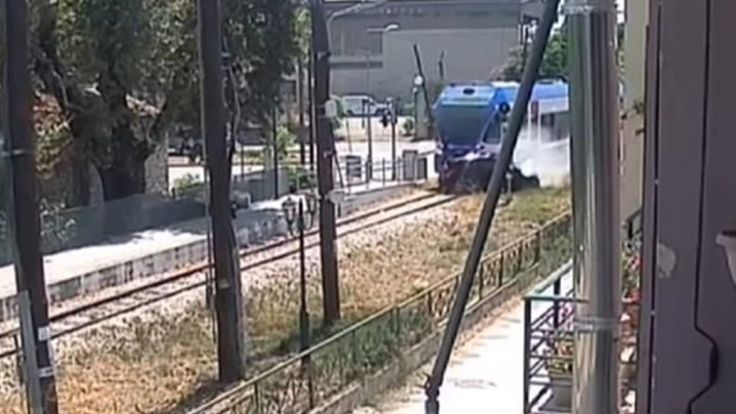 Πάτρα - Σύγκρουση Αυτοκινήτου με Προαστιακό