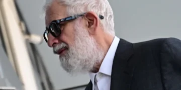Πέτρος Φιλιππίδης