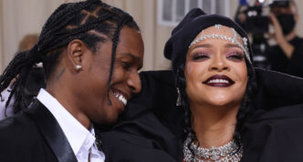 Rihanna & A$AP Rocky: Υπονόησε ότι περιμένουν κόρη; Η απάντηση που πυροδότησε τις φήμες