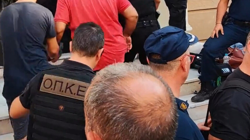 εμπρησμός Πάτρα 25χρονος