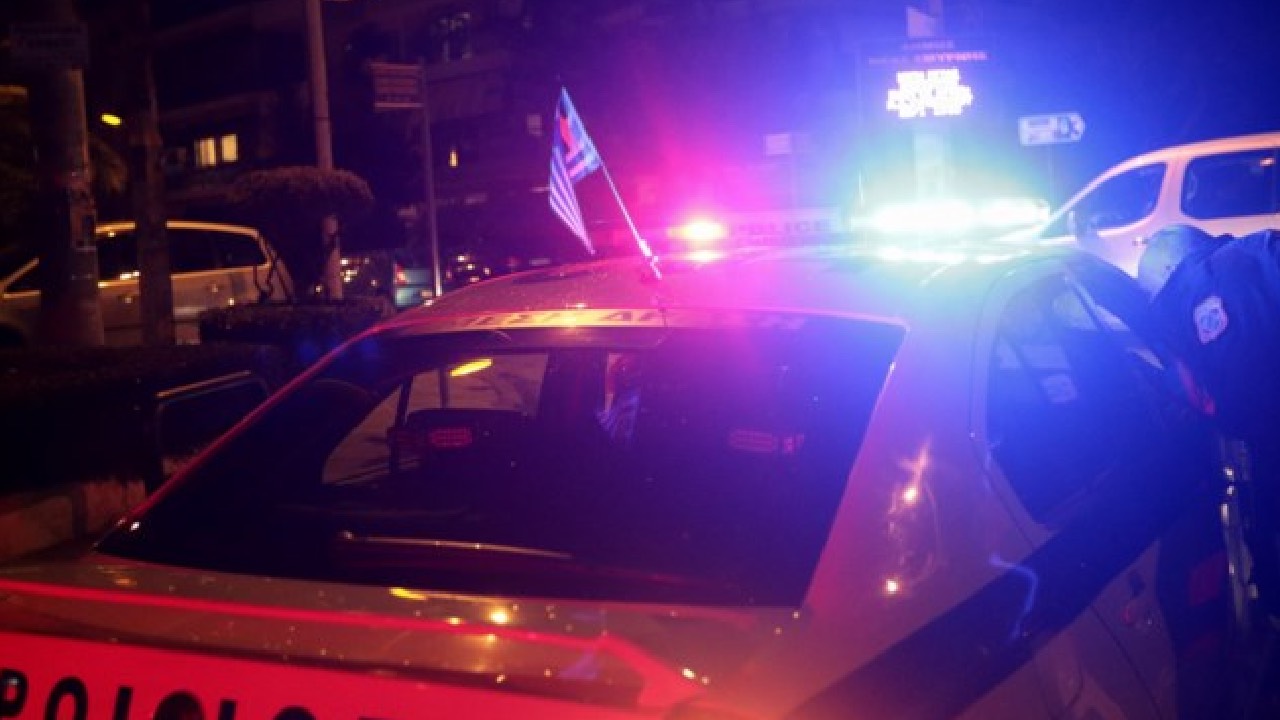 Σοβαρά τραυματισμένος 18χρονος μετά από ξυλοδαρμό στις Σπέτσες - newstok.gr